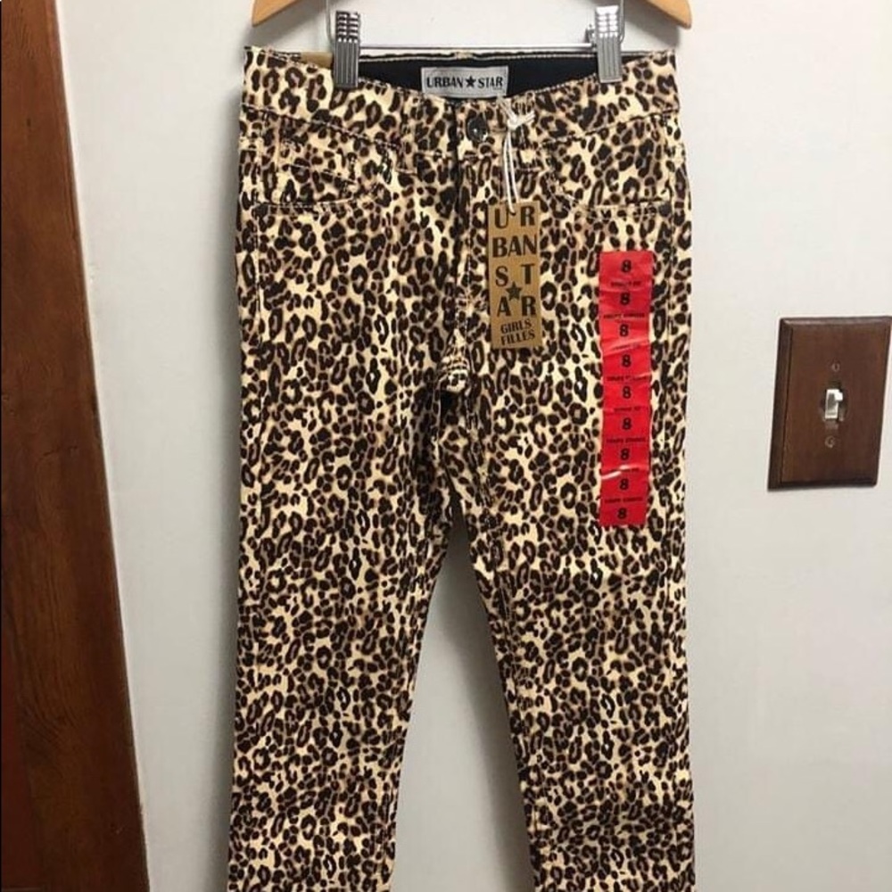 🆕🏷 Leopard print pants